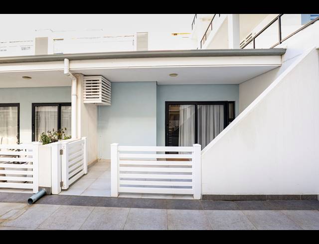 BEDROOM APARTMENT FOR SALE IN NEW TOWN CENTRE